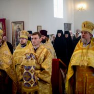 Митрополит Бориспільський і Броварський Антоній звершив Божественну літургію в жіночому монастирі села Зазим'є