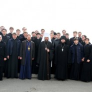 Звершено постриг у чтеців студентів випускного класу Київської духовної семінарії