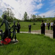 Митрополит Антоній відвідав меморіал поховань Дола біля міста Піва в Чорногорії