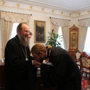 Митрополит Антоній зустрівся з випускниками КДАіС