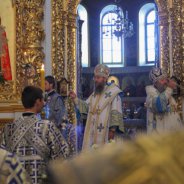 Митрополит Антоній взяв участь у Чині погребіння Пресвятой Богородиці