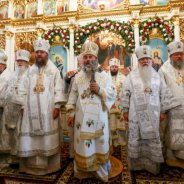 Митрополит Бориспільський і Броварський Антоній співслужив Предстоятелю УПЦ за Літургією на Закарпатті