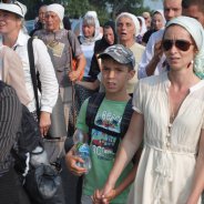 Незважаючи на провокації Хресна хода миру ввійшла в Бориспіль (+відео)