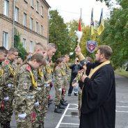 ПЕРЕЯСЛАВ-ХМ. Священик благословив відкриття військово-спортивного ліцею