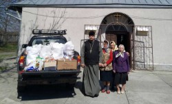 Соціальний відділ Бориспільськоі єпархії поздоровив з Пасхою нужденних подарунками