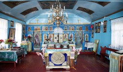 Храм на честь Покрова Божої Матері села Нові Петрівці