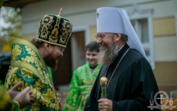 Митрополит Бориспільський і Броварський Антоній очолив літургію в Свято-Покровському храмі в столиці