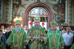 Митрополит Бориспільський і Броварський Антоній очолив святкову Божественну літургію в Городницькому монастирі