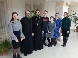 Протоієрей Олександр Клименко провів зустріч із православною молоддю Вінничини