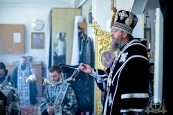 Митрополит Бориспільський і Броварський Антоній звершив Літургію Передосвячених Дарів у чоловічому монастирі в Борисполі