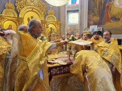 Єпископ Переяслав-Хмельницький Діонісій очолив святкування престольного свята в храмі святого Іоанна Богослова міста Броварів