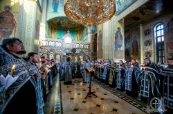 Керуючий Бориспільською єпархією звершив чин Пасії з читанням акафісту Страстям Христовим