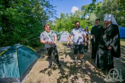 Митрополит Антоній відвідав єпархіальний дитячий наметовий табір (відео)