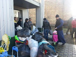 Відділ соціального служіння та благодійництва передав допомогу біженцям зі Сходу України