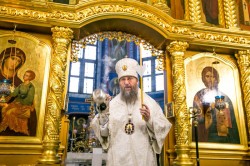 Митрополит Антоній звершив Божественну Літургію в Академічному храмі на честь Різдва Пресвятої Богородиці