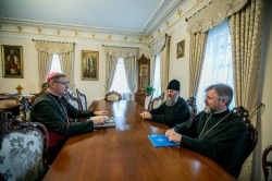 Митрополит Бориспільський і Броварський Антоній зустрівся з Апостольським Нунцієм в Україні