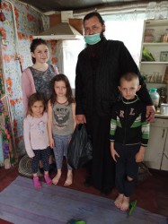До Дня захисту дітей священники Згурівського благочиння провели благодійну акцію