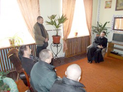 БЕРЕЗАНЬ. Священик провів бесіду із засудженими на тему суїциду