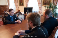 Митрополит Бориспільський і Броварський Антоній зустрівся з Послом Італії Фабріціо Романо