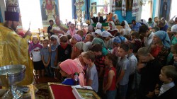 Священики на парафіях Бориспільської єпархії благословили учнів на навчання (оновлено)