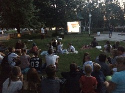 ПАСІЧНА. Свято-Троїцька парафія організувала кіногалявину для молоді та провела зустріч із дитячим психологом