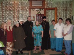 Священики другого Бориспільського благочиння відвідали нуждених людей та дитбудинок сімейного типу