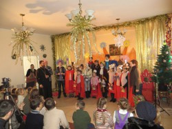 ЗАЗИМ'Є. До Свято-Воскресенської парафії завітали різдвяні музиканти
