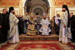 На свято Введення в храм Пресвятої Богородиці керуючий Бориспільською єпархією звершив богослужіння в Києво-Печерській Лаврі