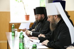 Під головуванням митрополита Антонія пройшов захист робіт студентів Київських духовних шкіл