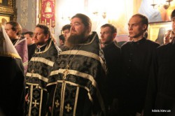 Митрополит Бориспільський і Броварський Антоній приступив до таїнства Соборування