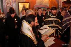 Митрополит Бориспільський і Броварський Антоній приступив до таїнства Соборування