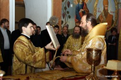 У день памяті святителя Миколая митрополит Бориспільський і Броварський Антоній взяв участь у Божественній літургії в Києво-Печерській Лаврі
