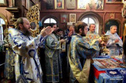 Керуючий Бориспільською єпархією звершив богослужіння з нагоди престольного свята у храмі на честь ікони Богородиці 
