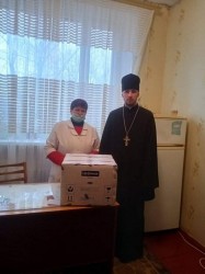 Духовенство Березанського благочиння передало лікарські препарати медичним закладам, що діють на території благочиння